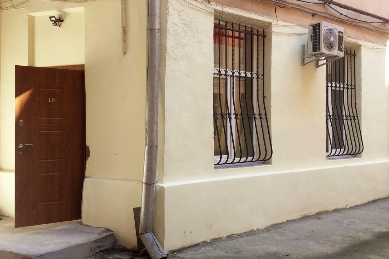 Apartment At Teodora Sqr Lemberg Exterior foto